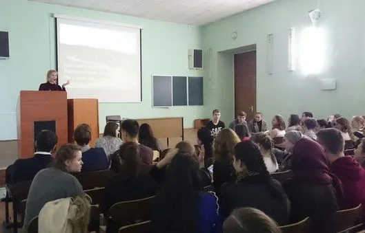 Второй урок в школе наркобезопасного поведения Второй урок в школе наркобезопасного поведения