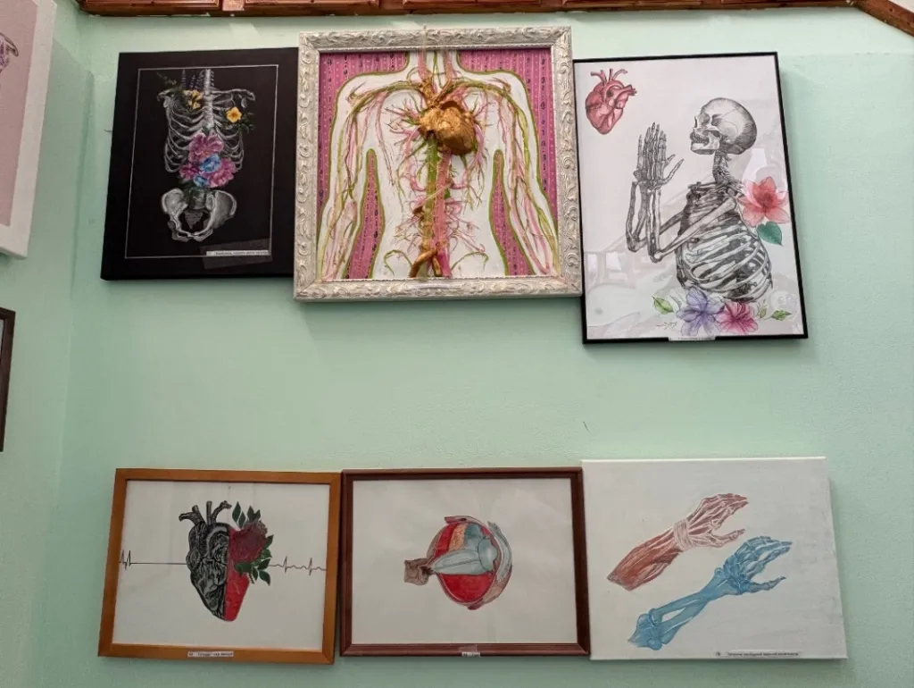 Фрагмент конкурсной выставки