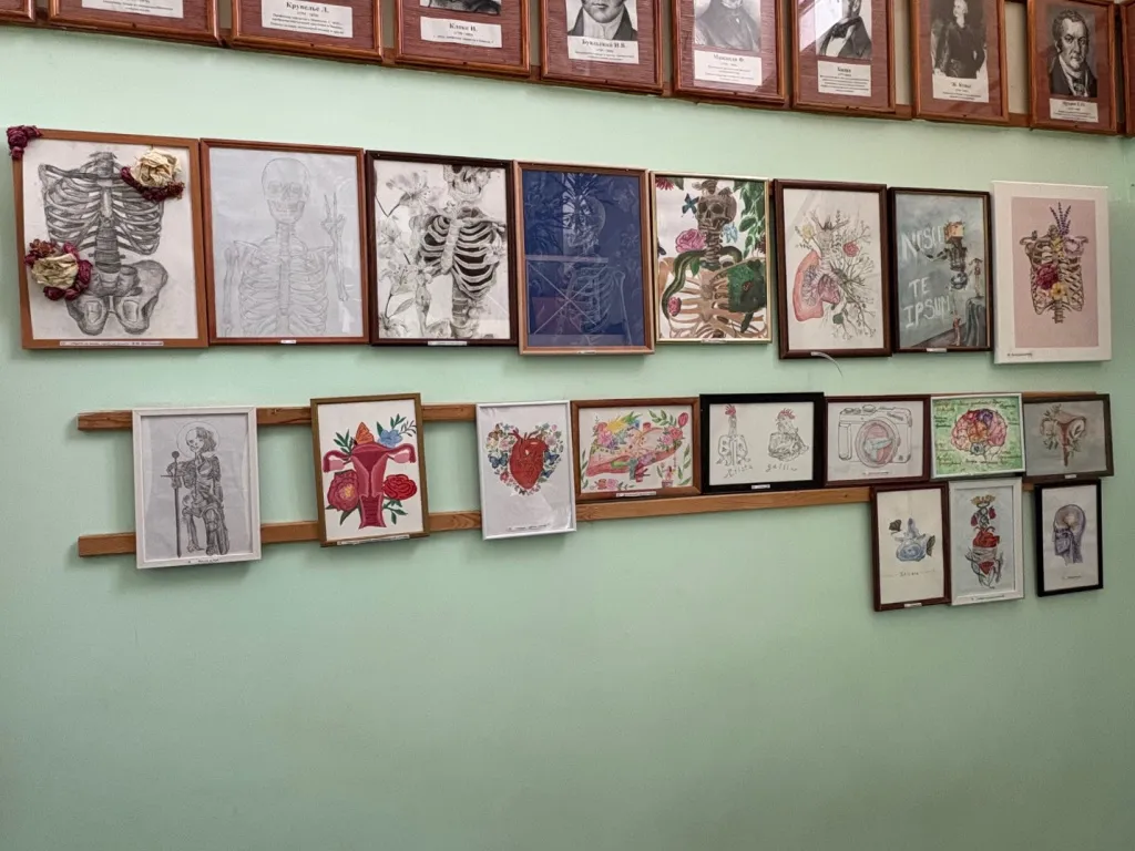 Фрагмент конкурсной выставки