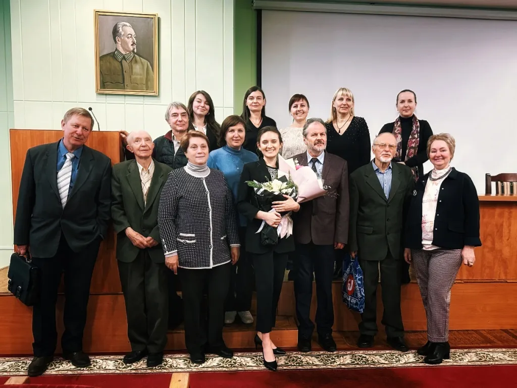 О.А. Гаврилова и сотрудники кафедр стоматологического профиля на защите кандидатской диссертации ассистента кафедры пародонтологии.jpg