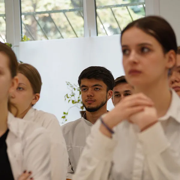 «Мы патриоты России». Студенты ТвГМУ встретились с врачом Вязовченко Е.П. - фото 5