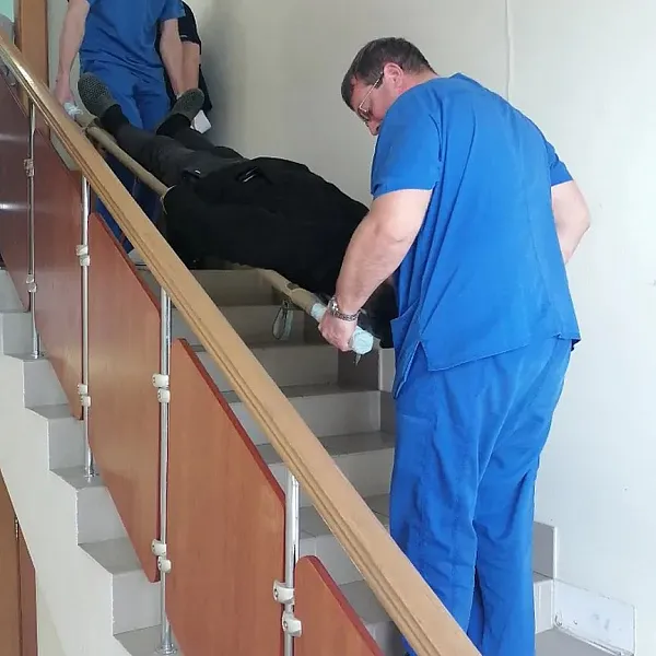 13 марта в Клинике была проведена тактико-специальная тренировка по действиям в случае совершения террористического акта с использованием беспилотных воздушных судов и реализации мероприятий по ликвидации возгорания вследствие падения БпЛА - фото 12