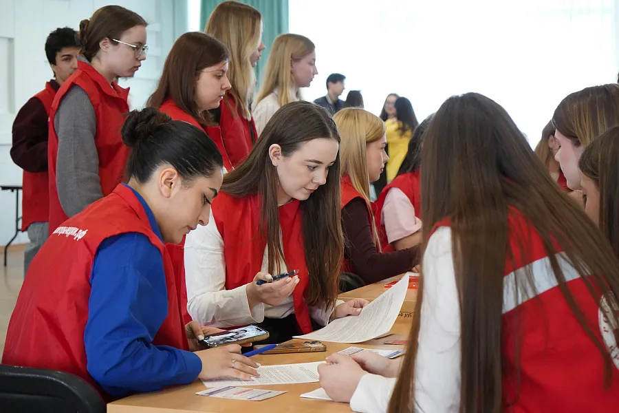 Студенты и волонтеры – медики ТвГМУ приняли участие в акции «#ДНК_Единой_страны»