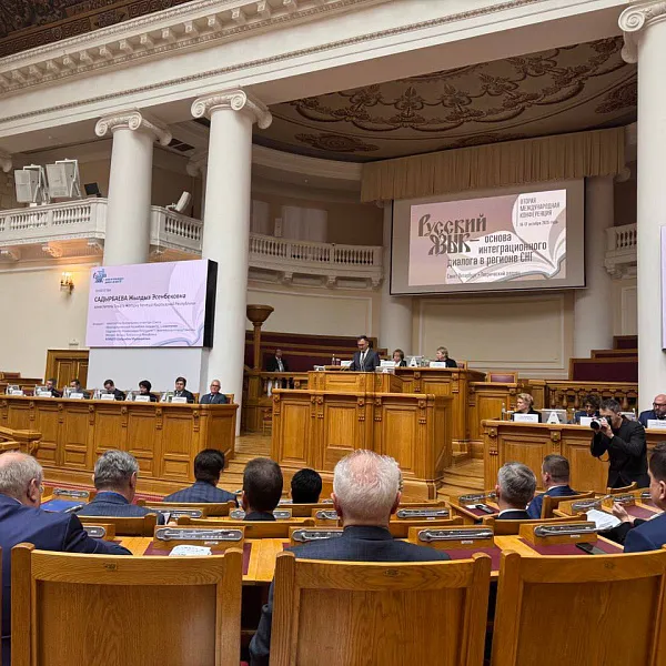 И.о. ректора ТвГМУ принял участие в обсуждении роли русского языка в высшем образовании на пространстве СНГ  - фото 2