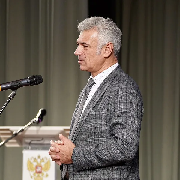 Ярмарка вакансий в Тверском медуниверситете собрала представителей большинства клиник региона - фото 11