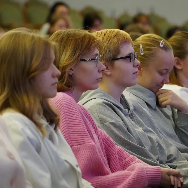 Декан лечебного факультета ТвГМУ рассказал студентам о своей работе в зоне СВО - фото 7