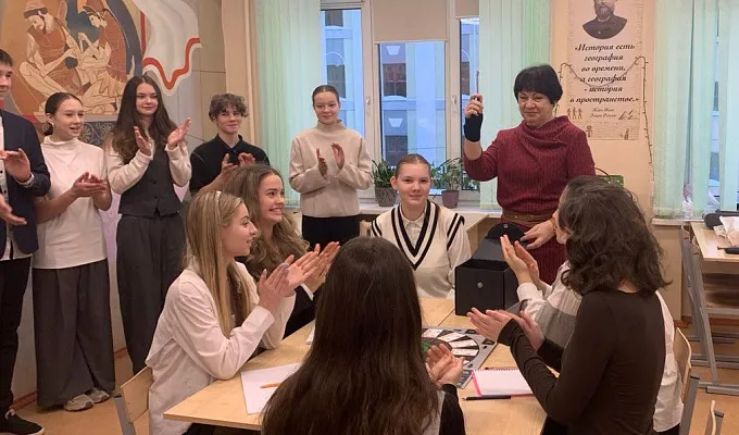 В Гимназии  ФГБОУ ВО Тверского ГМУ Минздрава России  обучающиеся 8 класса подготовили и провели игру «Что? Где? Когда?»