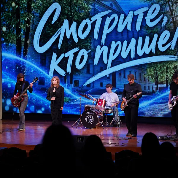 В Тверском медуниверситете прошёл творческий конкурс первокурсников «Смотрите, кто пришел!» - фото 8