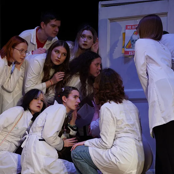  Первокурсники Тверского меда представили свой первый капустник - фото 8