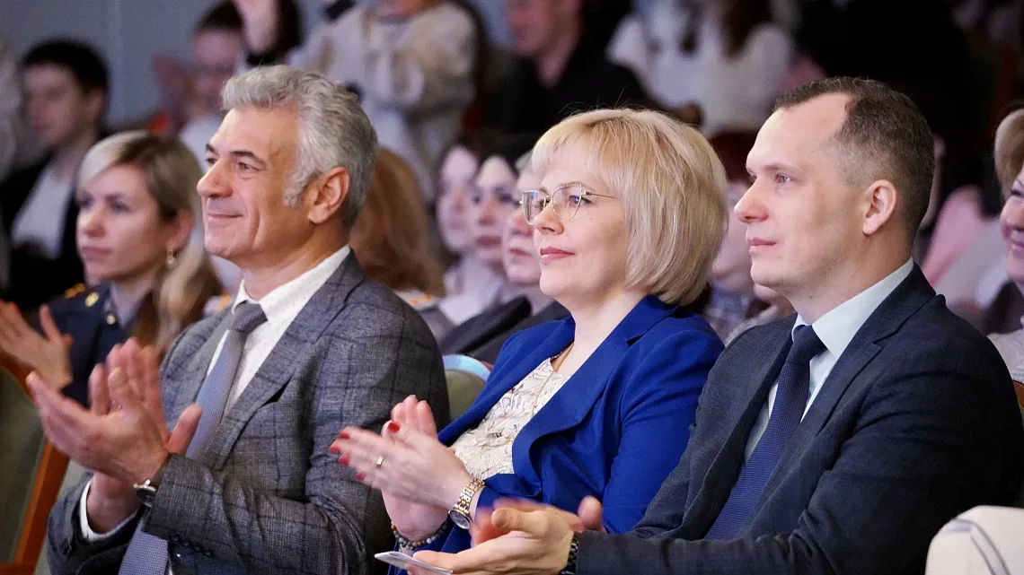 Ярмарка вакансий в Тверском медуниверситете собрала представителей большинства клиник региона Ярмарка вакансий в Тверском медуниверситете собрала представителей большинства клиник региона