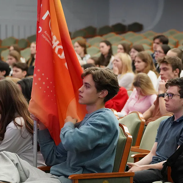 Декан лечебного факультета ТвГМУ рассказал студентам о своей работе в зоне СВО - фото 6