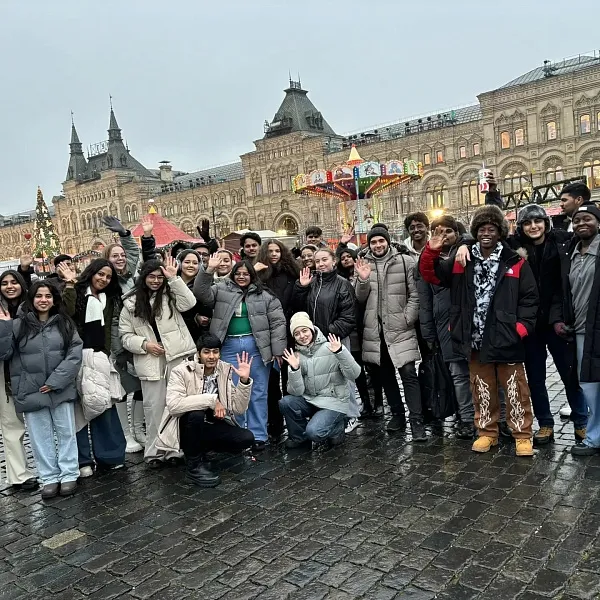 90 иностранных студентов ТвГМУ совершили культурно-просветительскую поездку в Москву - фото 7