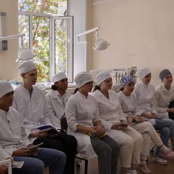 Стоматологическая поликлиника Тверского медуниверситета празднует 70 - летие - фото 1