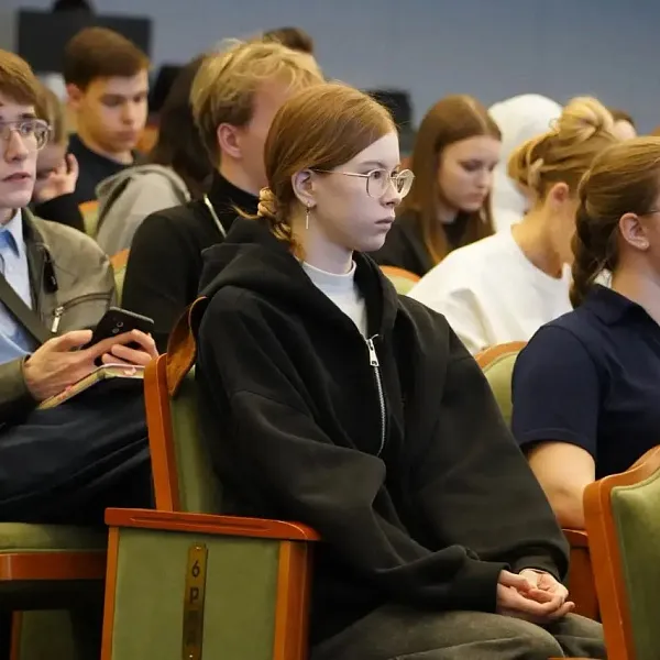 В ТвГМУ стартовала школа наркобезопасного поведения: более 200 первокурсников получили важные знания - фото 5