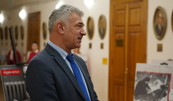 В Тверском медуниверситете открылась выставка «Медики – герои»