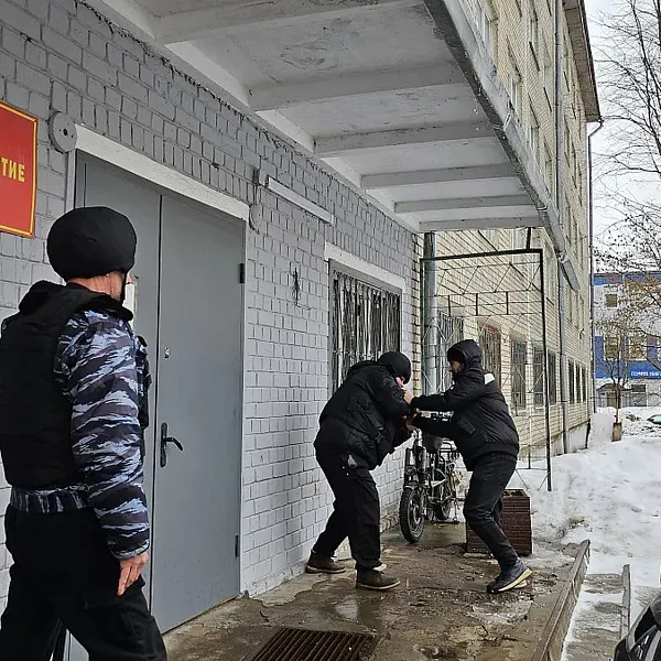 4 марта в Общежитии №2 была проведена тактико-специальная тренировка по действиям в случае вооруженного нападения - фото 6