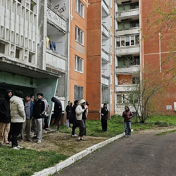 29 апреля в Общежитии №3 была проведена тактико-специальная тренировка по действиям в случае угрозы совершения террористического акта с обнаружением «взрывоопасного предмета» в здании - фото 9