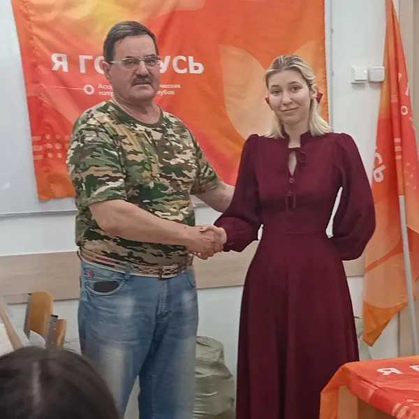 Студенты ТвГМУ передали материалы для изготовления окопных свечей волонтёрскому отряду «Сила в Единстве» - фото 2