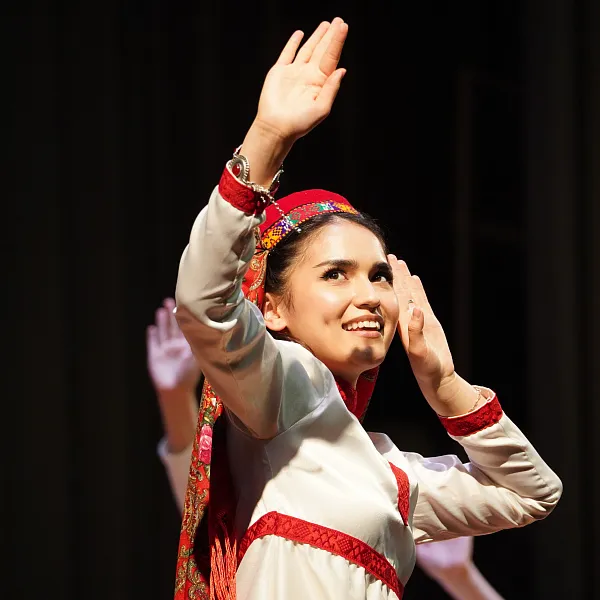 Многонациональное студенческое сообщество Тверского медуниверситета отметило Навруз - фото 7