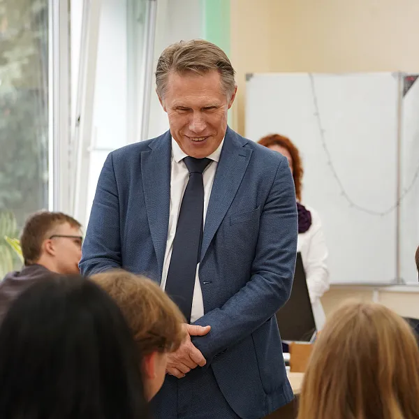 Министр здравоохранения РФ М. А. Мурашко посетил Тверской медуниверситет  - фото 4