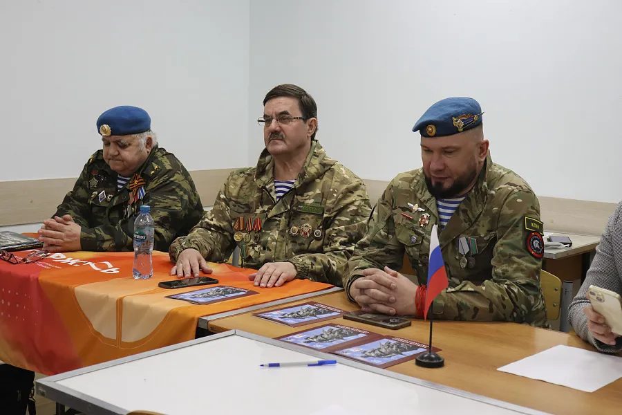 В Тверском медуниверситете состоялась патриотическая встреча «Я горжусь! Герои» В Тверском медуниверситете состоялась патриотическая встреча «Я горжусь! Герои»