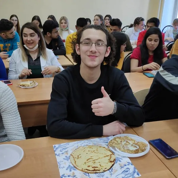 ЗНАКОМСТВО ИНОСТРАННЫХ УЧАЩИХСЯ С РУССКИМИ ТРАДИЦИЯМИ: ПРАЗДНИК «ШИРОКАЯ МАСЛЕНИЦА» - фото 4