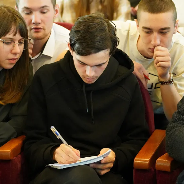 В Тверском медуниверситете состоялась межфакультетская олимпиада «Латиниада ТвГМУ – 2026» - фото 9