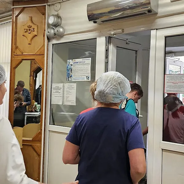 23 июня в Поликлинике была проведена тактико-специальная тренировка по действиям в случае угрозы совершения террористического акта с обнаружением «взрывоопасного предмета» - фото 6