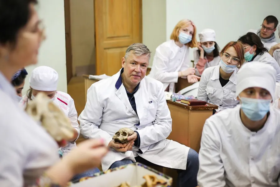 ЧЕЛОВЕК БЕЗ ВОЗРАСТА