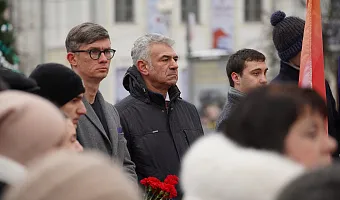 Представители ТвГМУ почтили память освободителей Калинина от фашистов