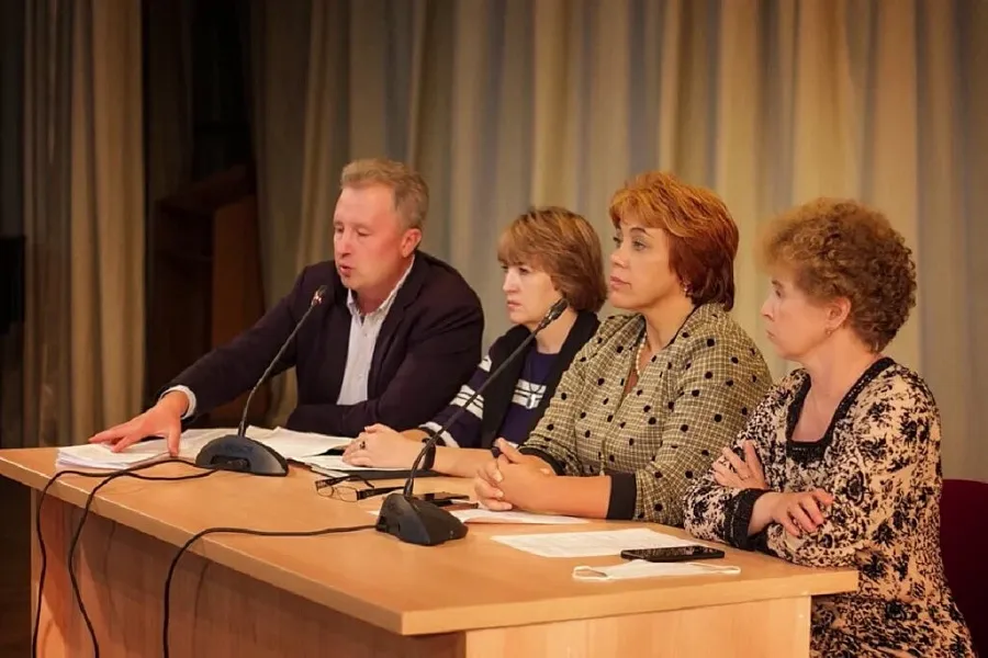 О ТОМ, ЧТО ВОЛНУЕТ И ТРЕВОЖИТ