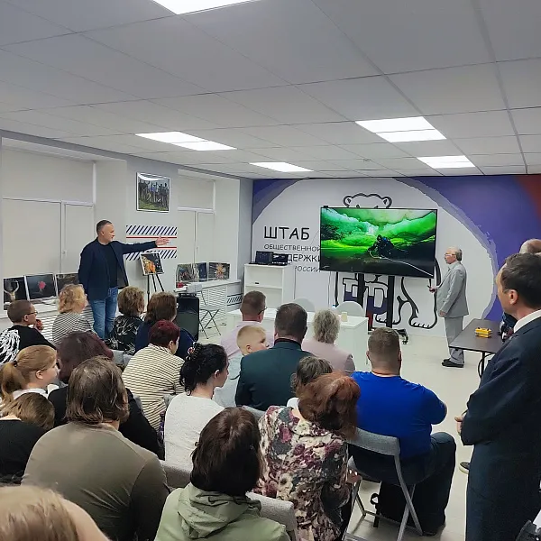 СПК «Я горжусь» ТвГМУ и Совет Обучающихся приняли участие в открытии фотовыставки «Подледный мир северных морей России» - фото 3