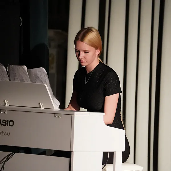 В Тверском медвузе состоялся концерт в честь 8 марта - фото 8