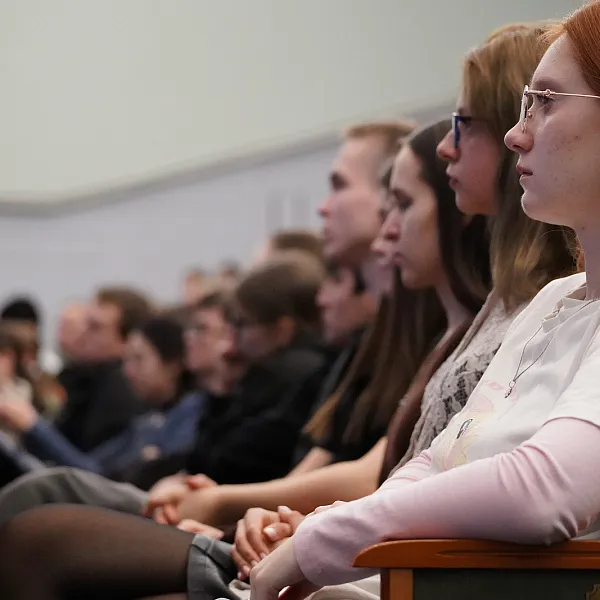 Более 1000 студентов Тверского медуниверситета стали участниками форума «Три реки – один исток» - фото 5