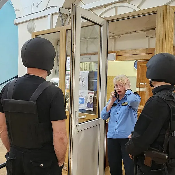 В Университете была проведена тактико-специальная тренировка по действиям в случае угрозы совершения террористического акта с использованием беспилотных воздушных судов на территории Университета - фото 7
