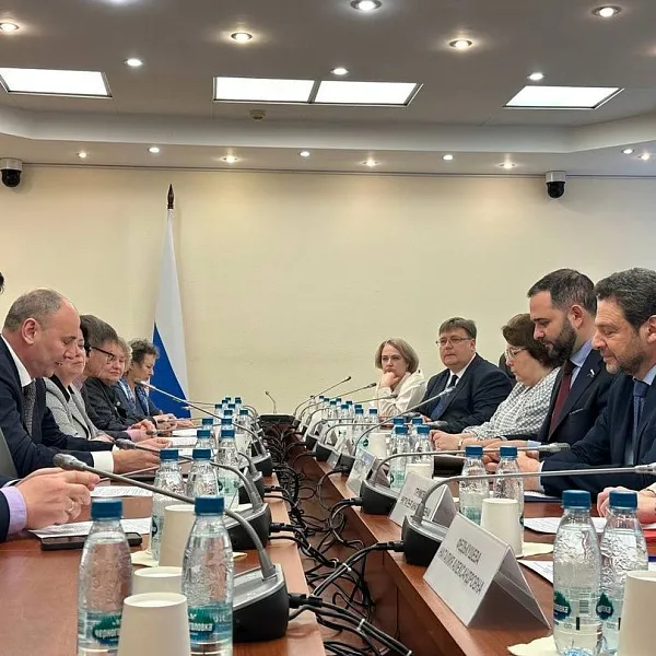 Начальник Центра довузовской подготовки ТвГМУ обсудил формат ЕГЭ в Госдуме - фото 4