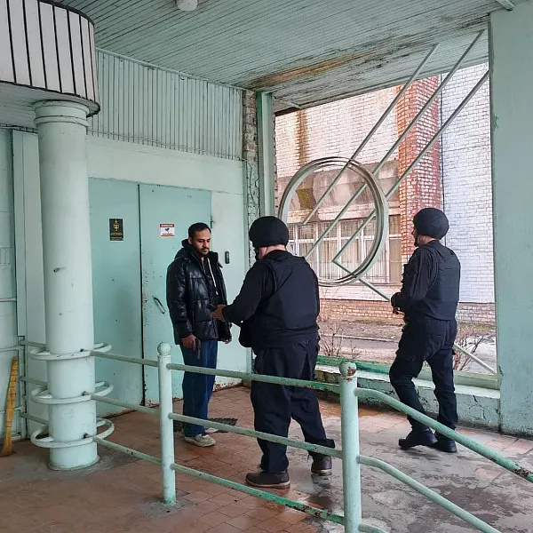 12 марта в Общежитии №3 была проведена тактико-специальная тренировка по действиям в случае вооруженного нападения - фото 6