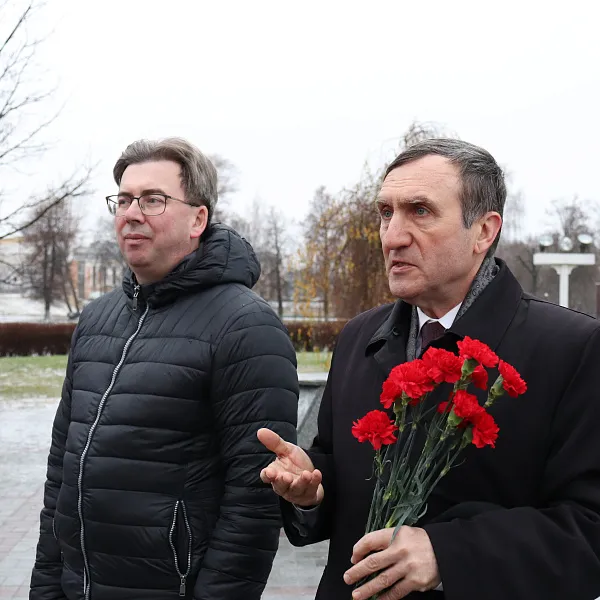 Представители ТвГМУ почтили память освободителей Калинина от фашистов - фото 2