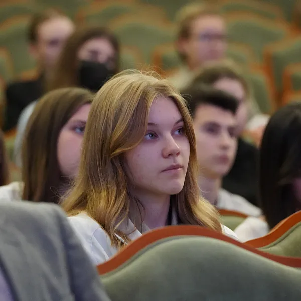 Декан лечебного факультета ТвГМУ рассказал студентам о своей работе в зоне СВО - фото 5