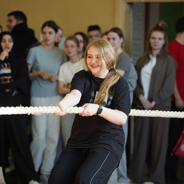 В Тверском медуниверситете прошел турнир по перетягиванию каната - фото 2