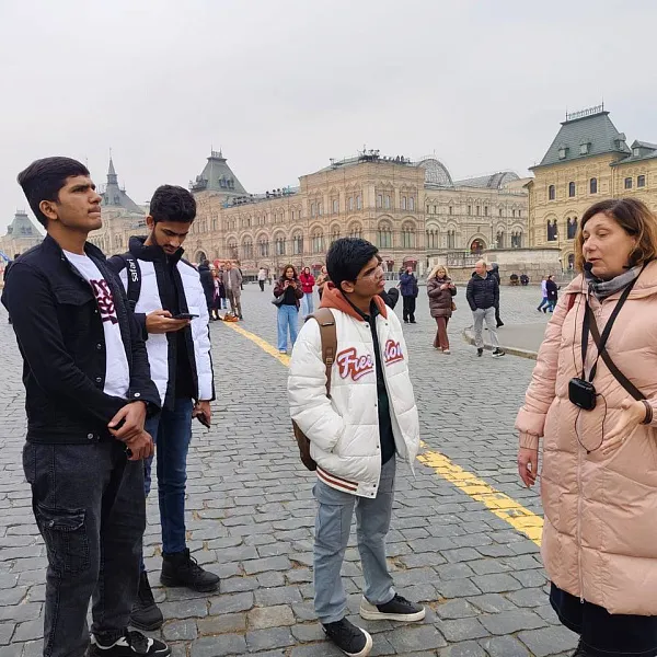 Иностранные студены ТвГМУ побывали на патриотической экскурсии в Москве - фото 6