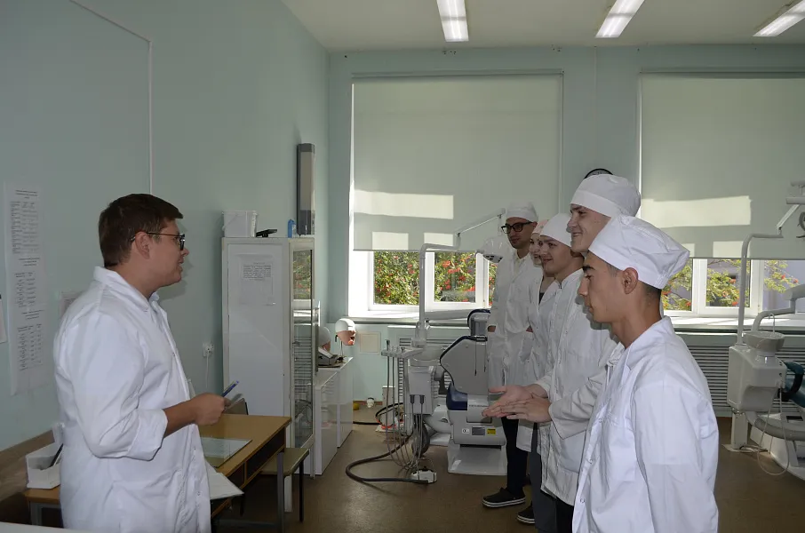 Стоматологическая поликлиника Тверского медуниверситета празднует 70 - летие