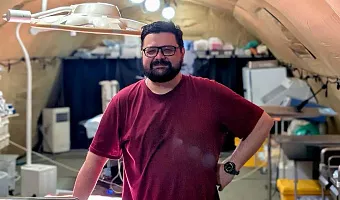 Декан лечебного факультета ТвГМУ Александр Шаров вернулся из девятой командировки в зону СВО