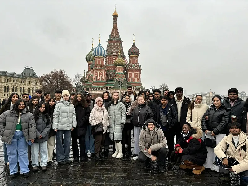90 иностранных студентов ТвГМУ совершили культурно-просветительскую поездку в Москву