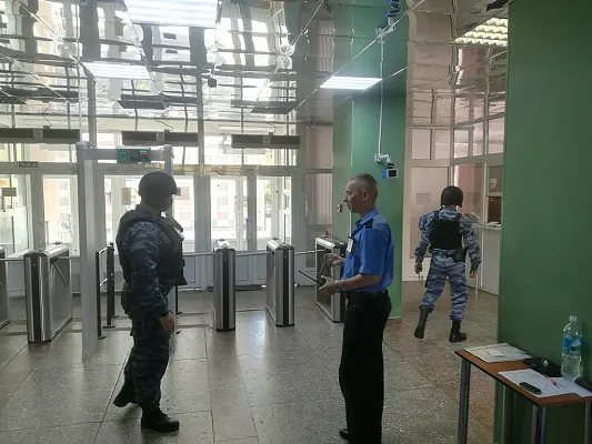 В университете прошли тактико-специальная тренировка и пожарно-тактическое учение по антитеррористической защищенности