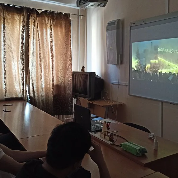 ЗНАКОМСТВО ИНОСТРАННЫХ УЧАЩИХСЯ С РУССКИМИ ТРАДИЦИЯМИ: ПРАЗДНИК «ШИРОКАЯ МАСЛЕНИЦА» - фото 3