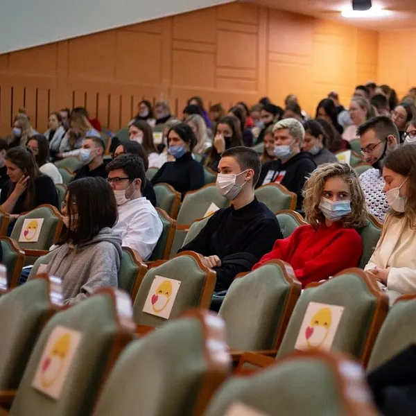 ОСТАНОВИТЬ! НЕ ДОПУСТИТЬ! УБЕРЕЧЬ! В Тверском ГМУ серьезно относятся к антинаркотической работе со студентами - фото 1