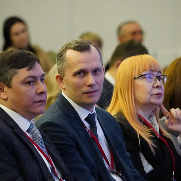 1100 участников, 13 республик, 46 областей объединила конференция в Тверском медуниверситете - фото 5