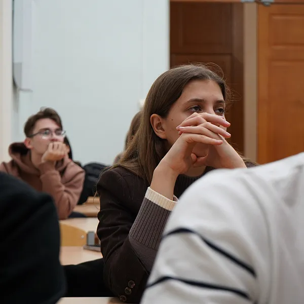 В Школе хирурга ТвГМУ прошла лекция представителя НМИЦ трансплантологии и искусственных органов им. В.И. Шумакова - фото 2