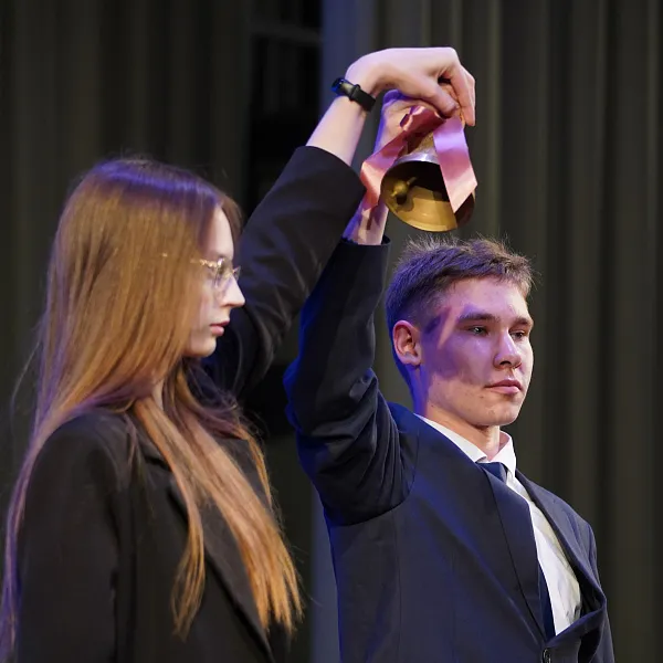 В гимназии ТвГМУ прошла торжественная линейка - фото 4